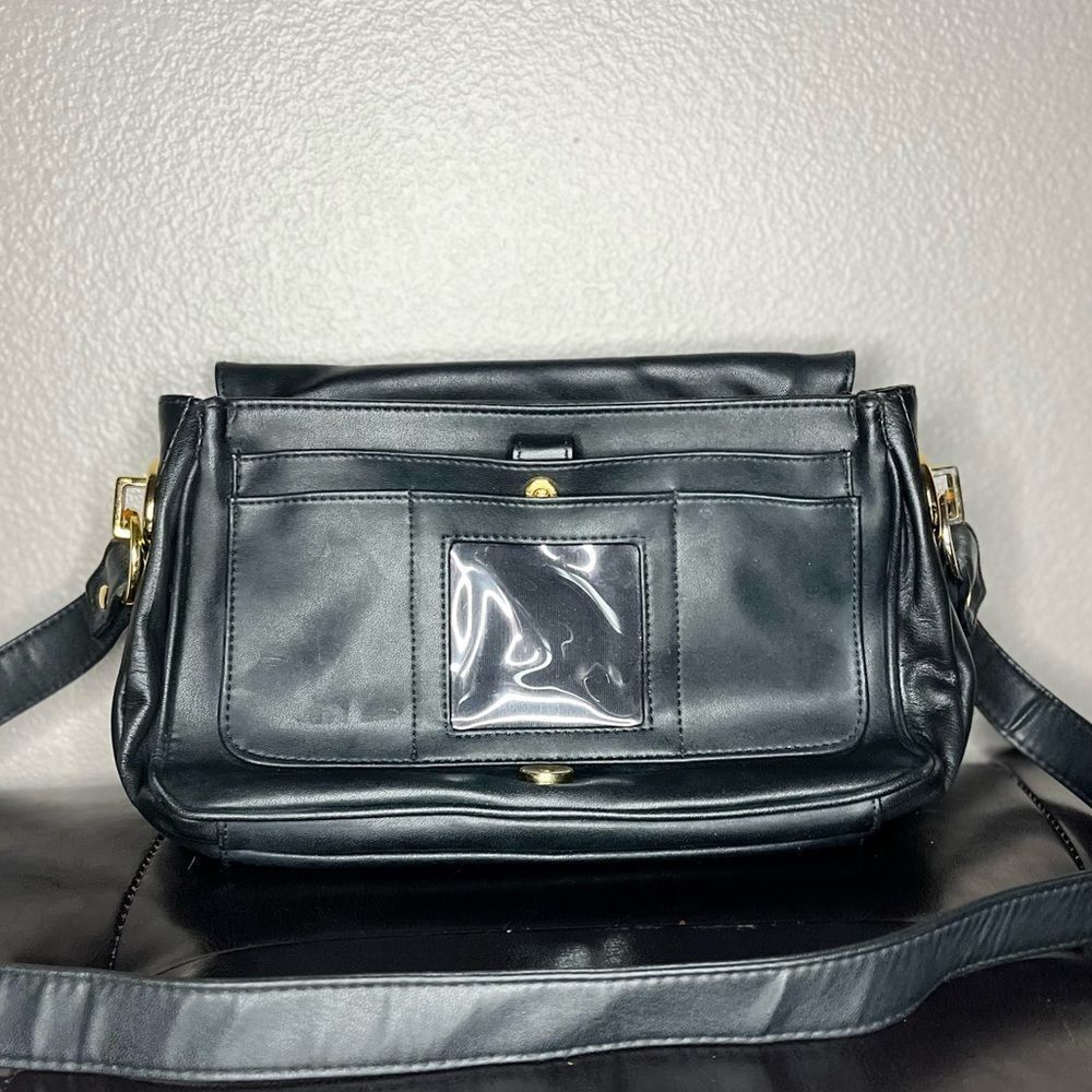 Giani Bernini Bag Leather Almost New Gold Pockets Shoulder Bag Big Purse - (EUC) - Picture 5 of 12